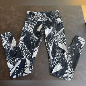 Lululemon Wonder Under Leggings Size 4